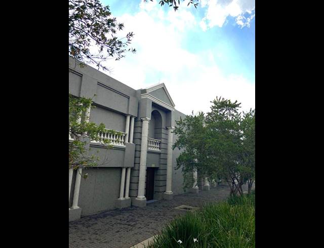 3,247M² OFFICE TO LET IN ERAND GARDENS